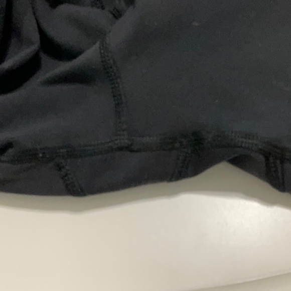 368- LuluLemon EUC Black Leggings size 4, Measuring Inseam 22”Rise 7”Waist 26” - Picture 5 of 6